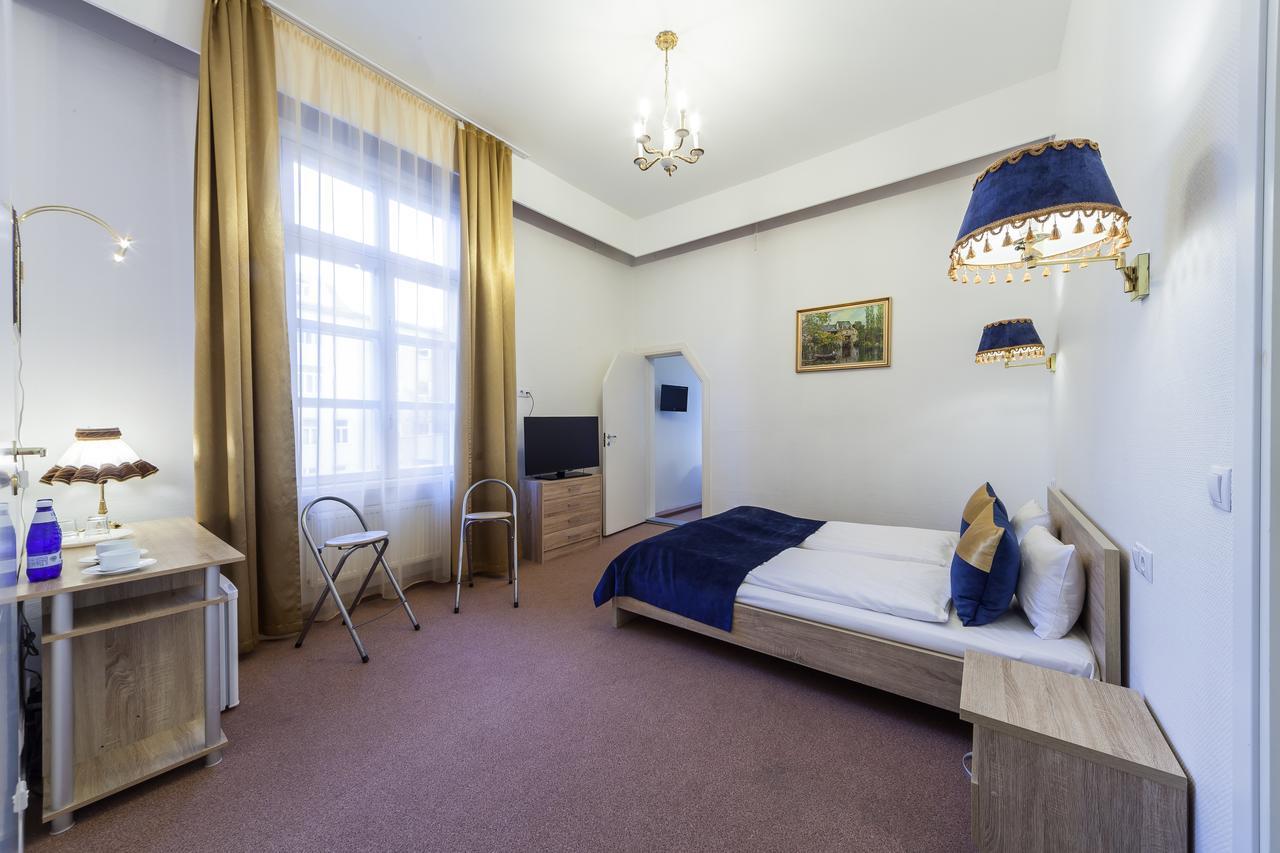 Aquamarine Hotel Tallinn Bagian luar foto