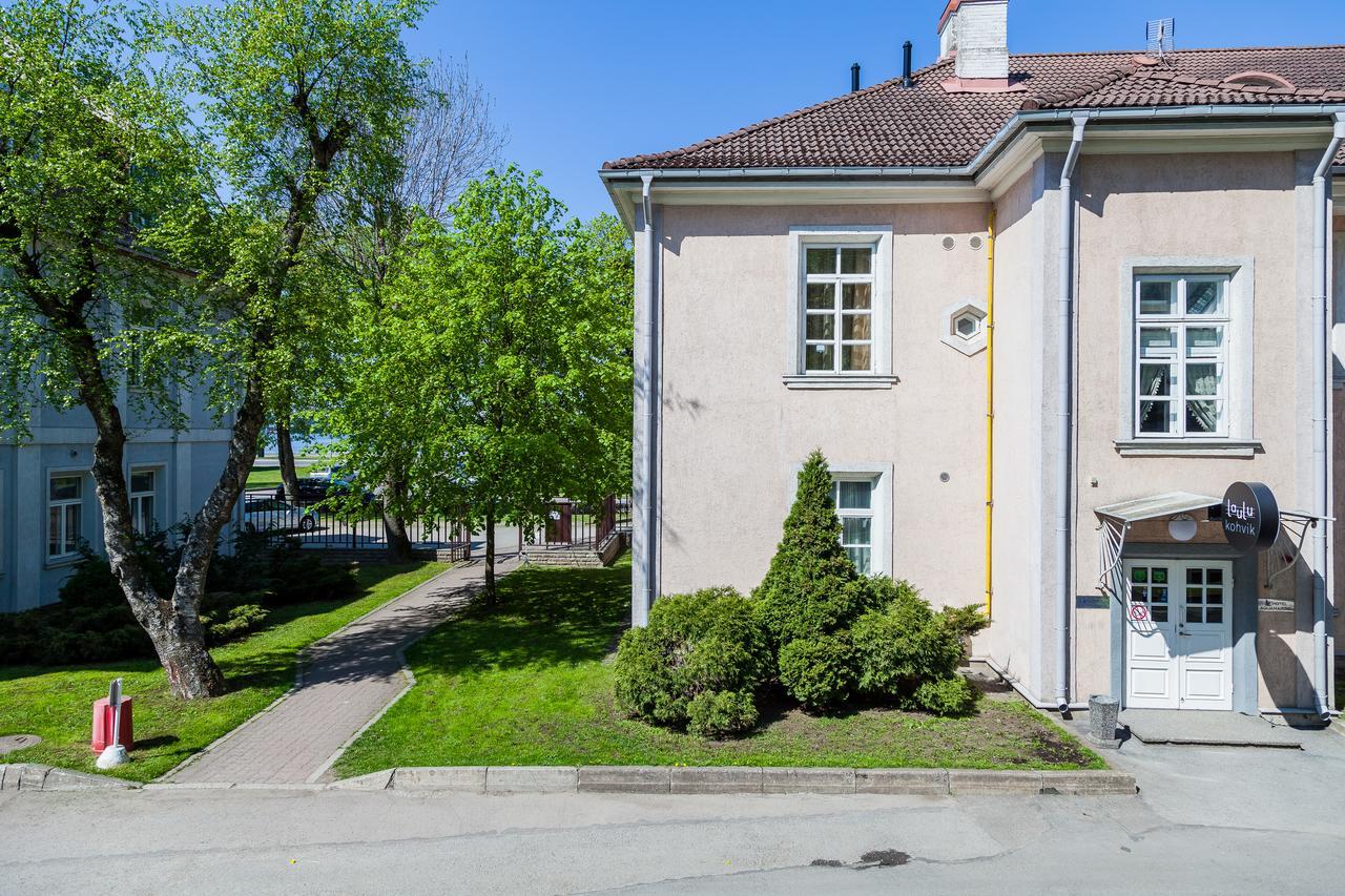 Aquamarine Hotel Tallinn Bagian luar foto